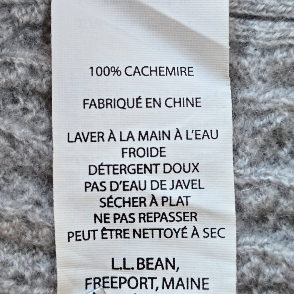 NWOT L.L. Bean Cashmere Scarf Grey Mini Cable Knit - Picture 2 of 9